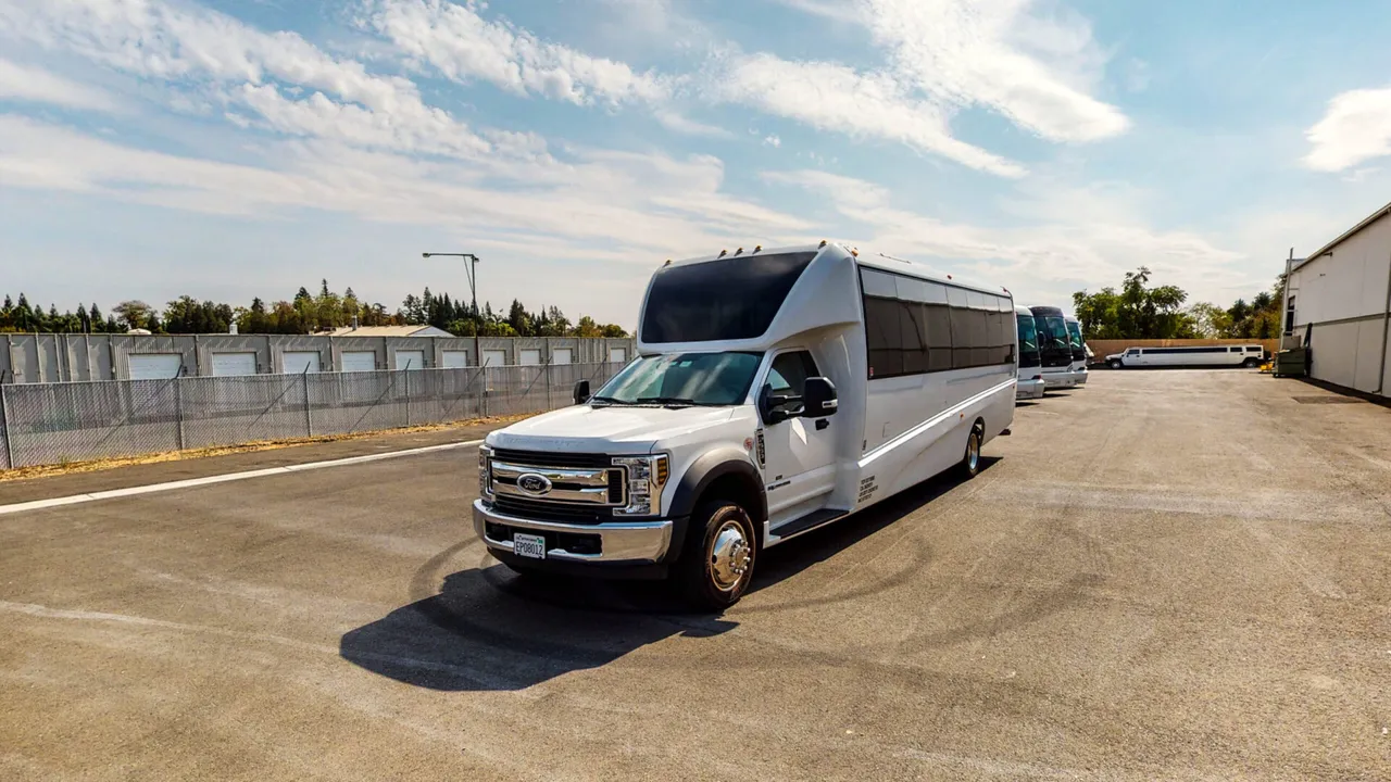 2019 Ford F550 Executive Bus White 2019 Ford F550 Executive Bus for minibus rental