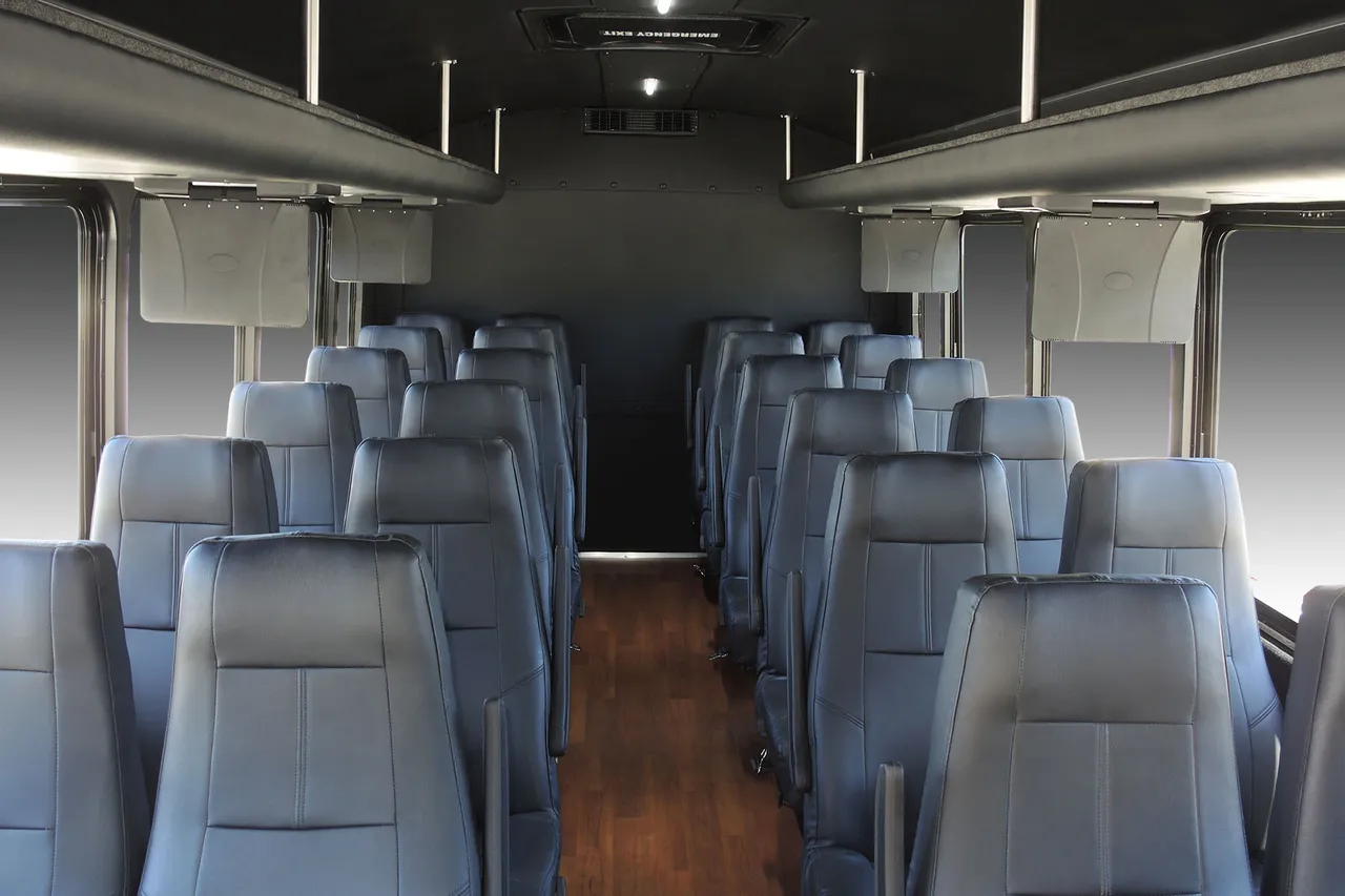22 Passenger Executive Coach for minibus rental