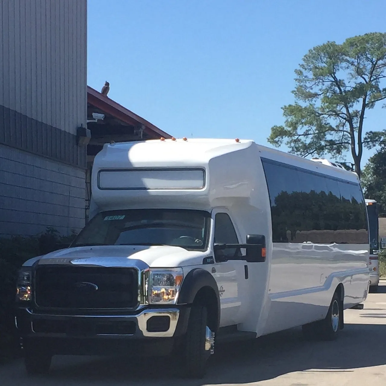 26 Passenger Shuttle 26 Passenger Shuttle for minibus rental