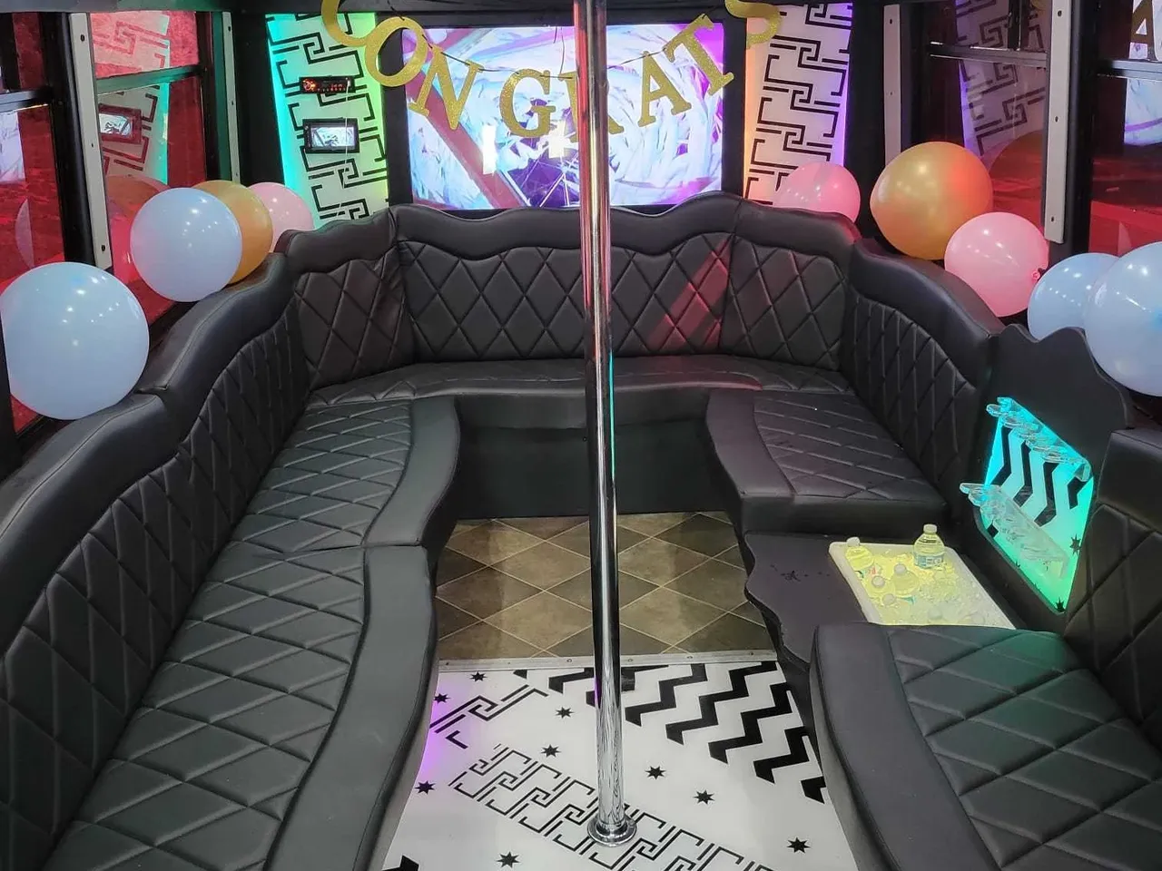 Chevrolet Party Bus in white, image 2