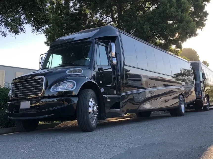 27 Passenger Executive Bus 27 Passenger Executive Bus, available to rent