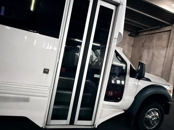 Ford F-550 Party Bus in white, image 8
