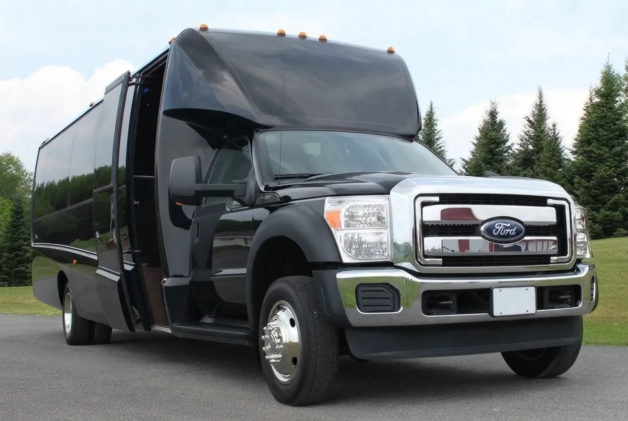 Ford F550 Party Bus Limousine Ford F550 Party Bus Limousine in black, available to rent