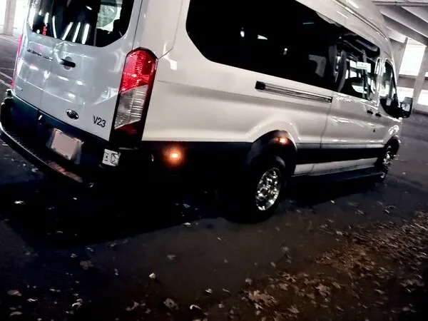 Ford Transit Van in white, image 5