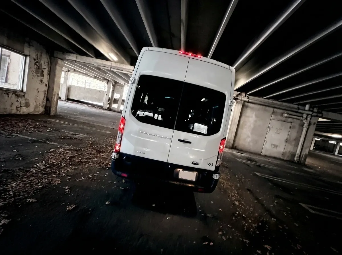 Ford Transit Van in white, image 3