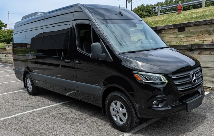 Mercedes-Benz Executive Sprinter Mercedes-Benz Executive Sprinter for minibus rental