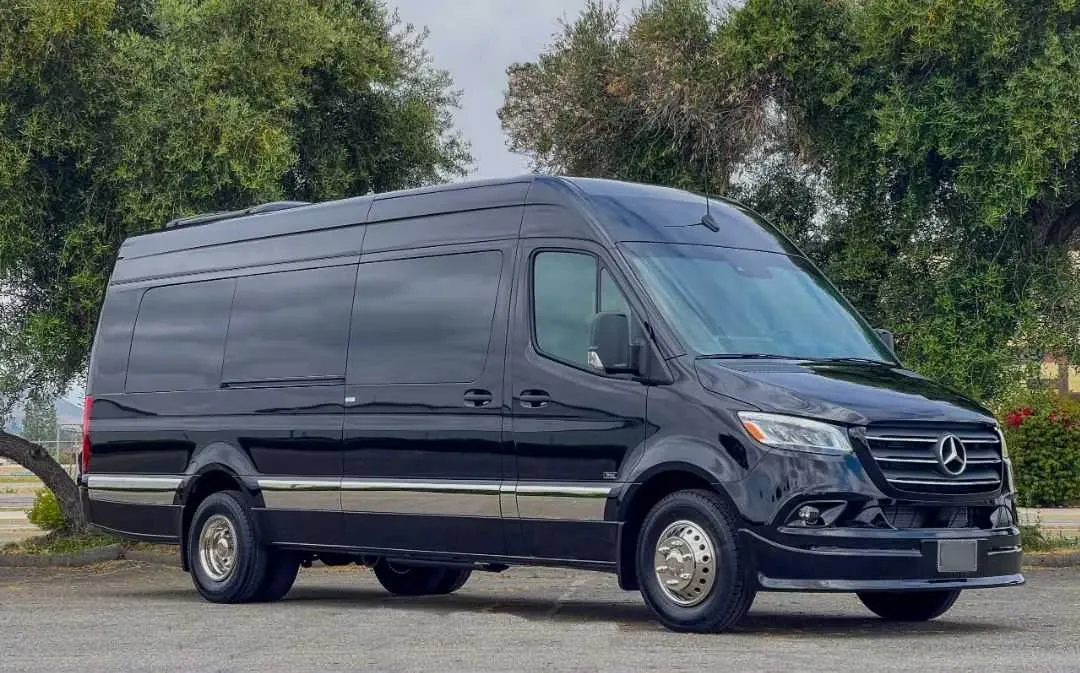Mercedes-Benz Executive Sprinter Mercedes-Benz Executive Sprinter in black, available to rent