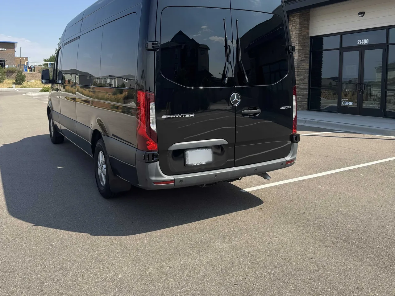 Mercedes-Benz Executive Sprinter in black, image 2