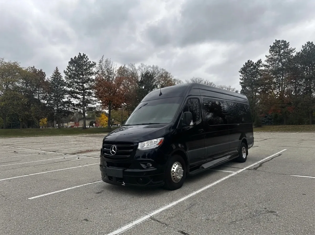 Mercedes-Benz Executive Sprinter Mercedes-Benz Executive Sprinter in black, available to rent