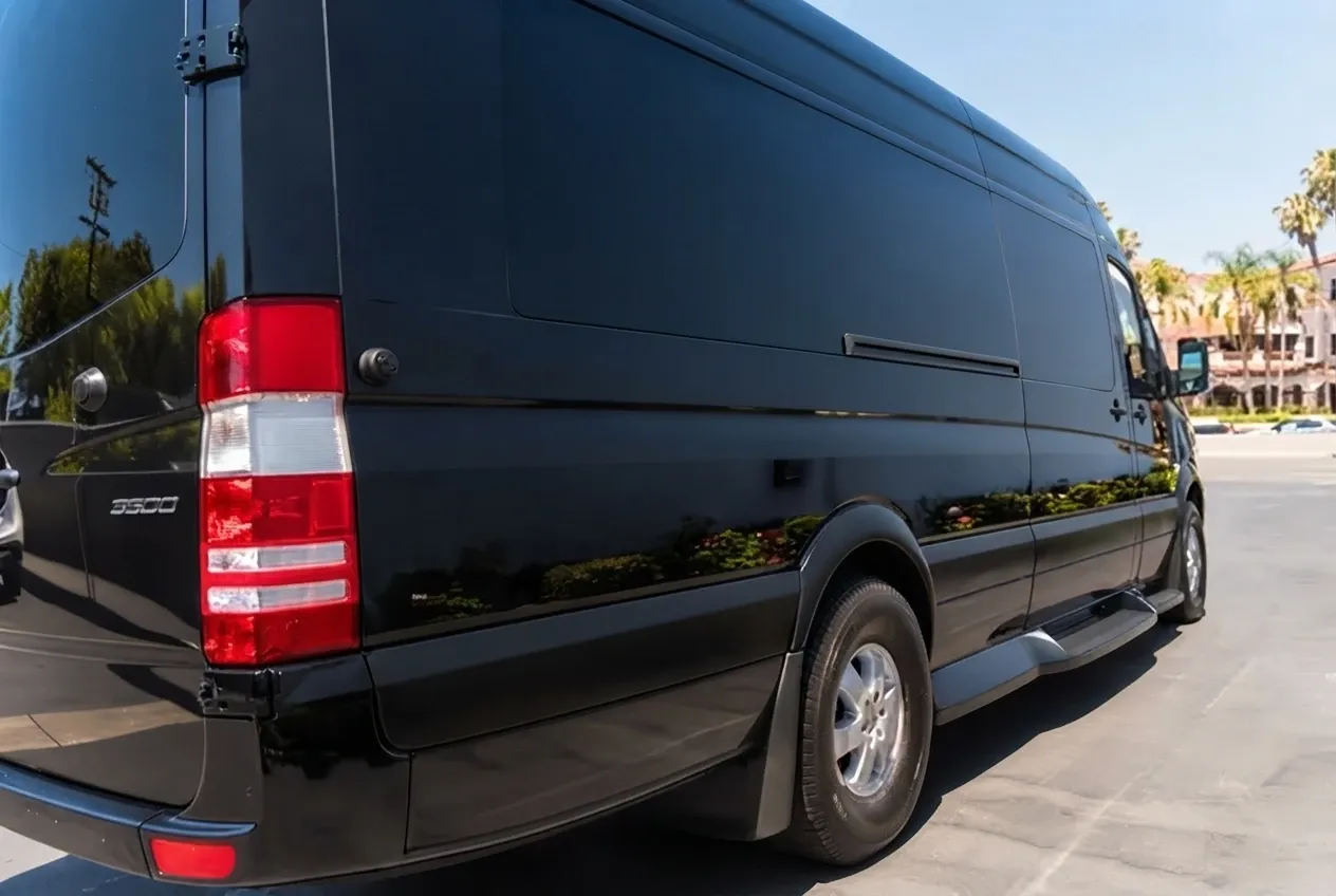 Mercedes-Benz Jet Executive Sprinter in black, available to rent