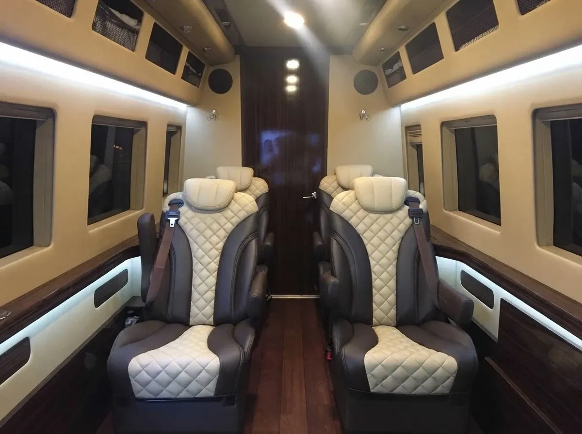 Mercedes-Benz Jet Sprinter Mercedes-Benz Jet Sprinter in black, available to rent