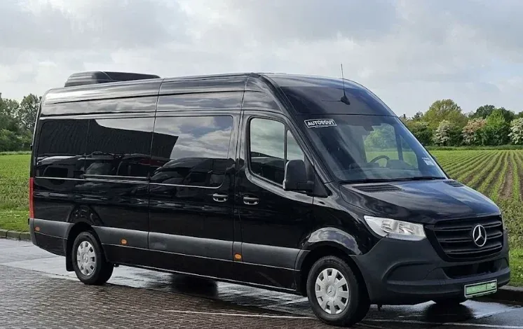 Mercedes-Benz Jet Sprinter for minibus rental