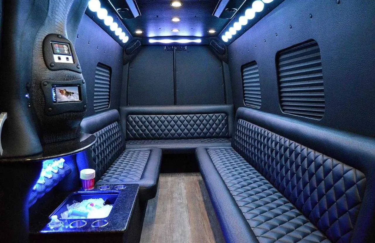 Mercedes-Benz Limousine Coach in black, available to rent