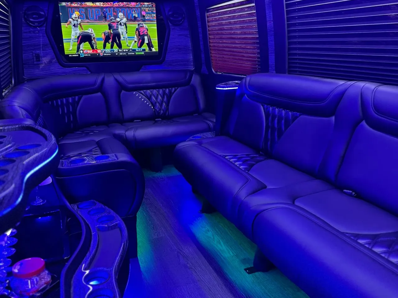 Mercedes-Benz Sprinter Limousine Mercedes-Benz Sprinter Limousine, available to rent