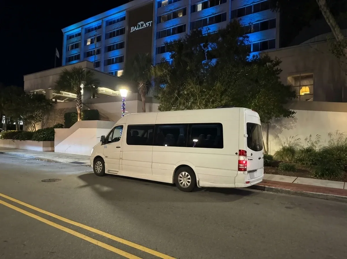 Mercedes-Benz Sprinter Limousine Mercedes-Benz Sprinter Limousine in white, available to rent