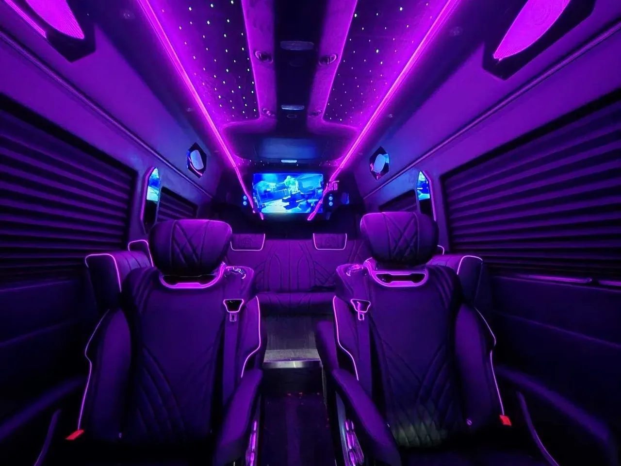 Mercedes-Benz Sprinter Van Jet in black, image 2