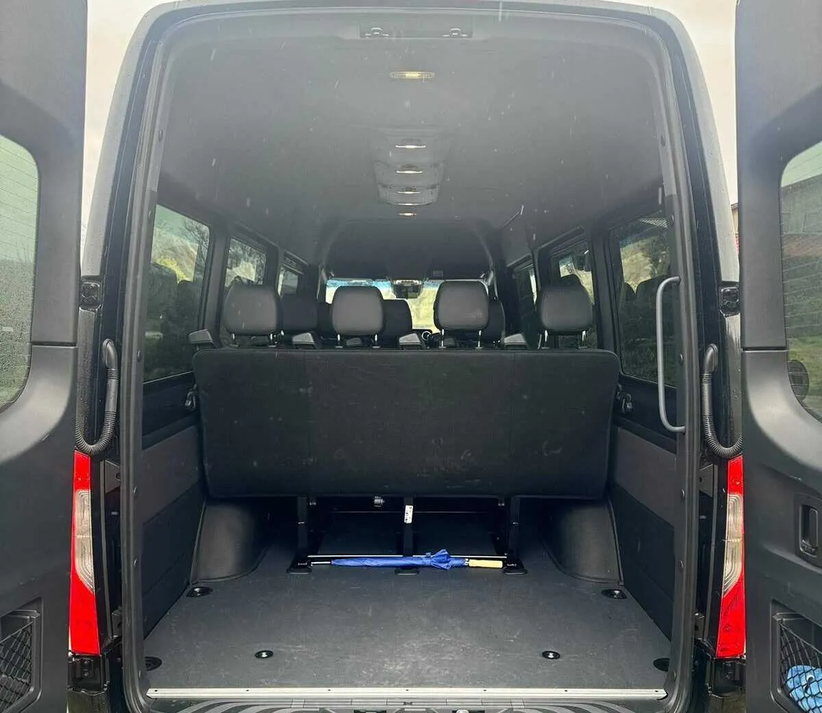 Mercedes-Benz Executive Sprinter Mercedes-Benz Executive Sprinter interior for minibus rental