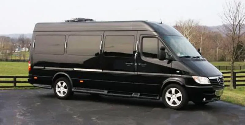 Mercedes-Benz Sprinter for minibus rental