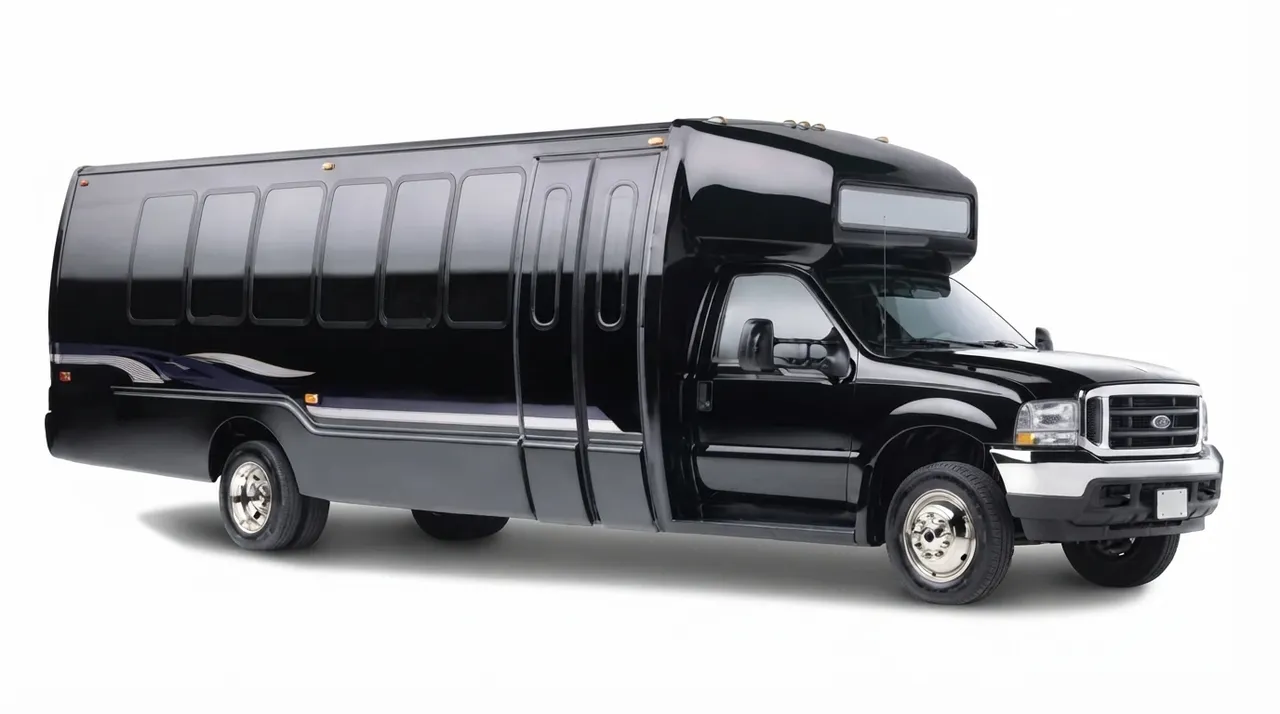 24 Passenger Mini Coach, image 2