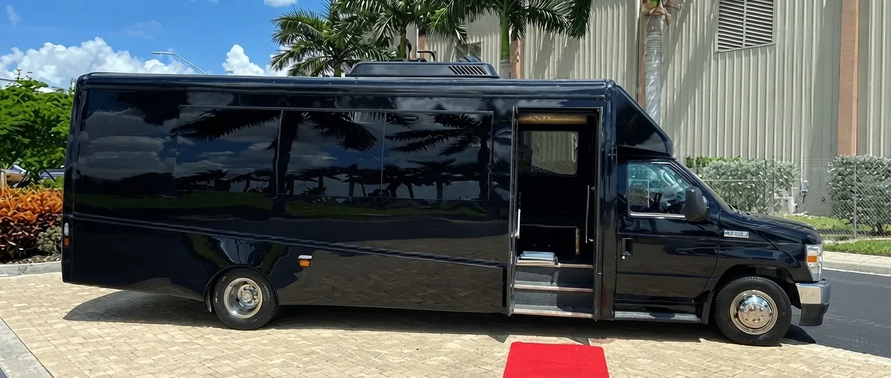 Black 28 Passenger Minibus 28 Passenger Minibus in black, available to rent